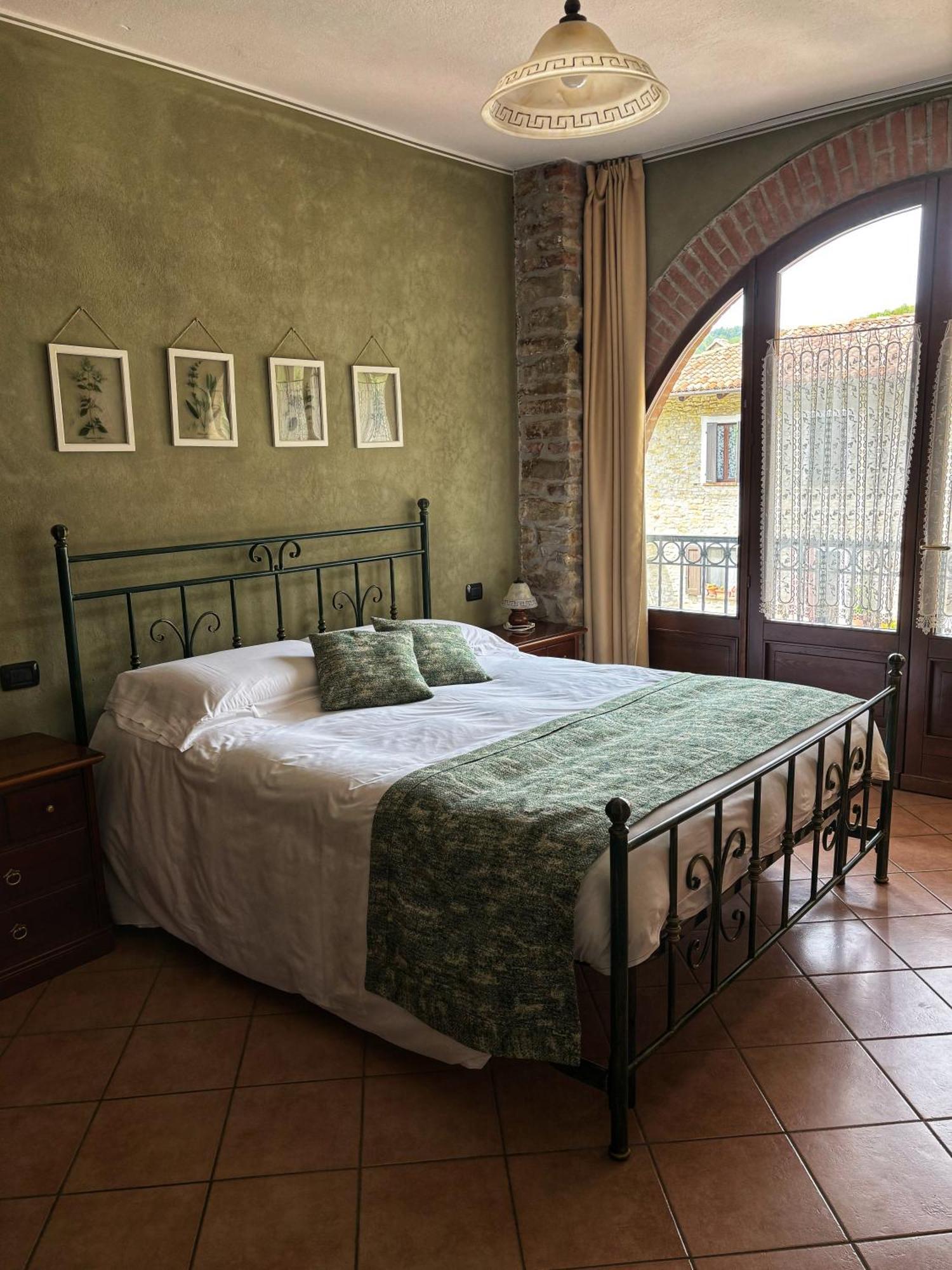 Agriturismo Tenuta San Giuseppe Cossano Belbo Exterior foto