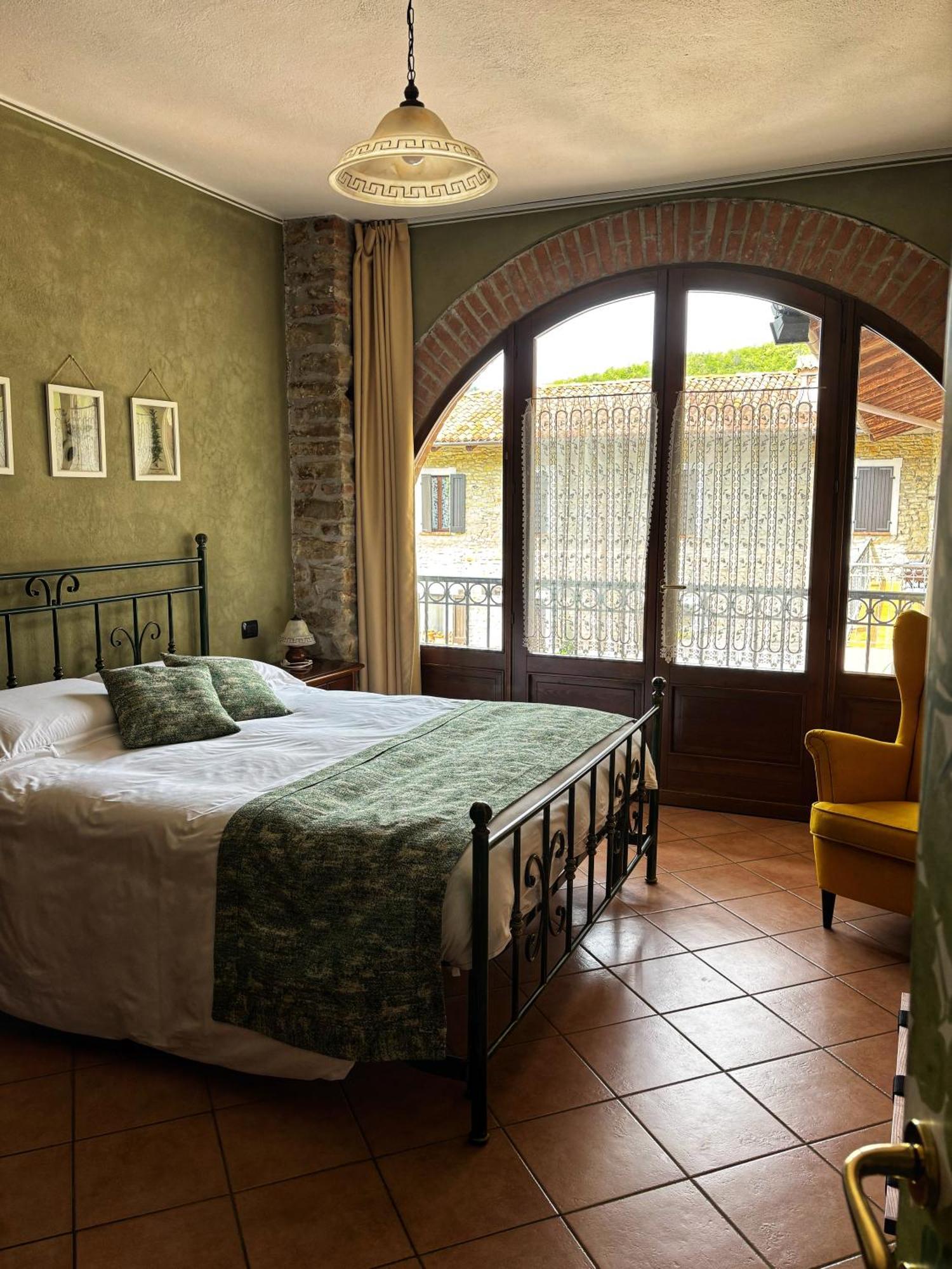 Agriturismo Tenuta San Giuseppe Cossano Belbo Exterior foto