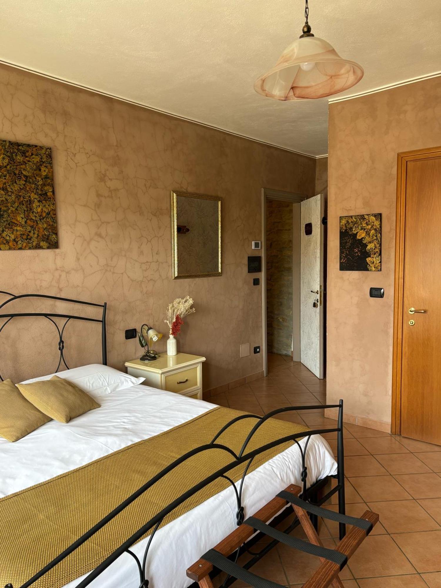 Agriturismo Tenuta San Giuseppe Cossano Belbo Exterior foto